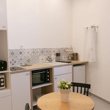 Studio Vaucluse Clovis LʼIsle-sur-la-Sorgue Exterior foto