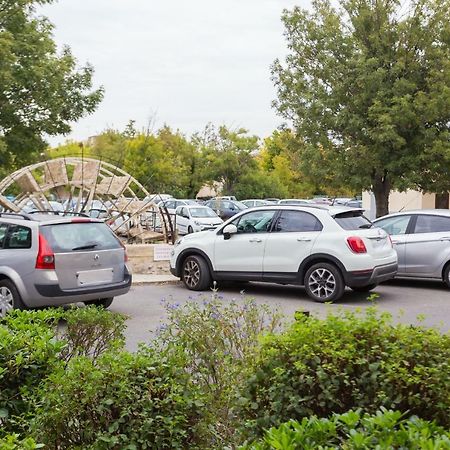 Studio Vaucluse Clovis LʼIsle-sur-la-Sorgue Exterior foto