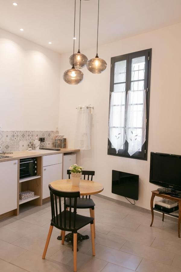 Studio Vaucluse Clovis LʼIsle-sur-la-Sorgue Exterior foto